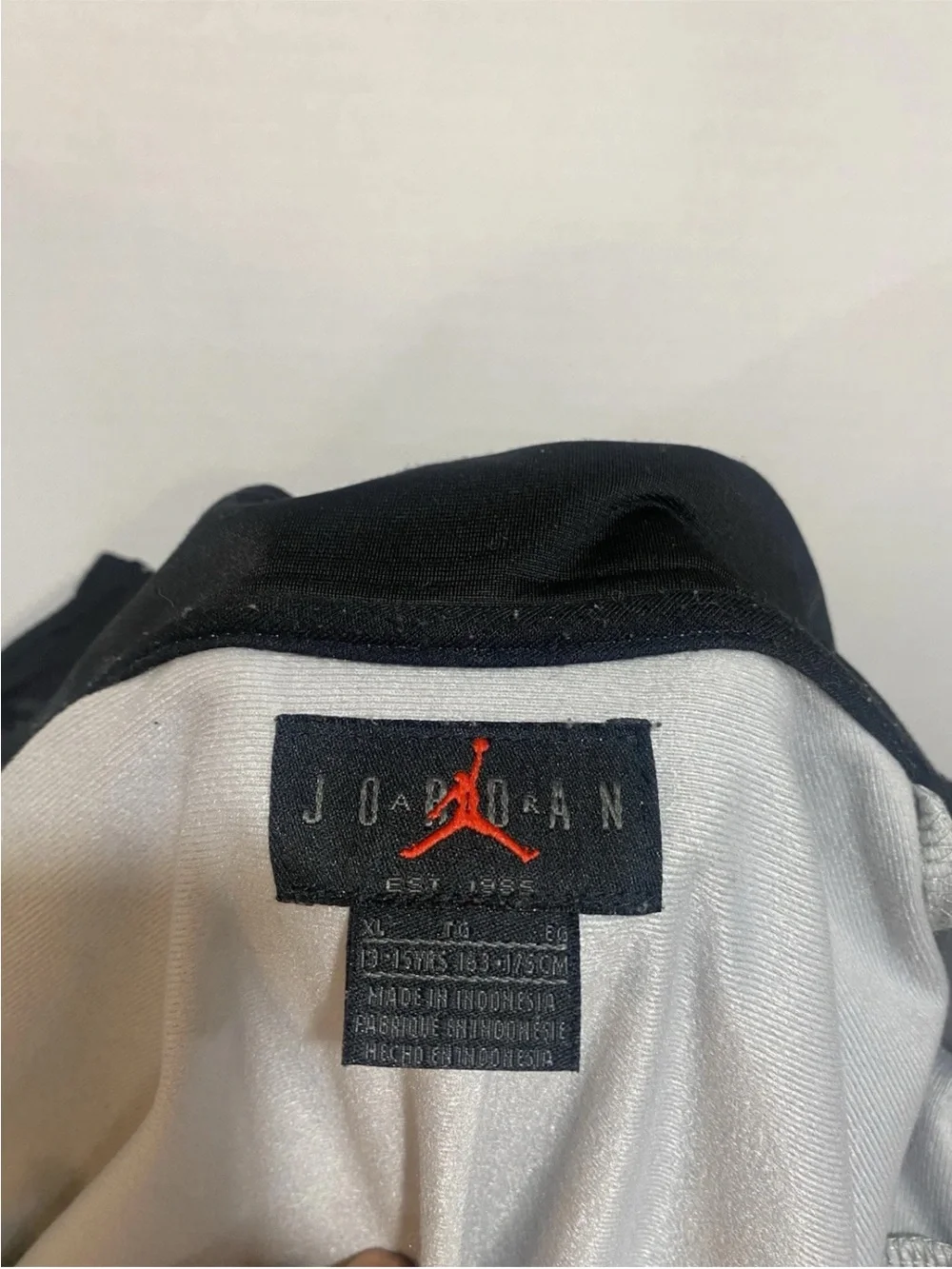 NIKE AIR JORDAN JUMPMAN BOY'S LOGO TRACK JACKET SIZE XLARGE  12-13 955475
